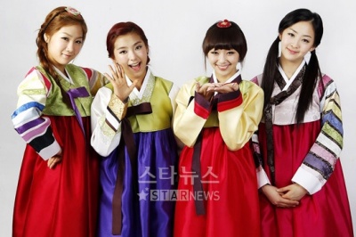 Sistar hanbok 1